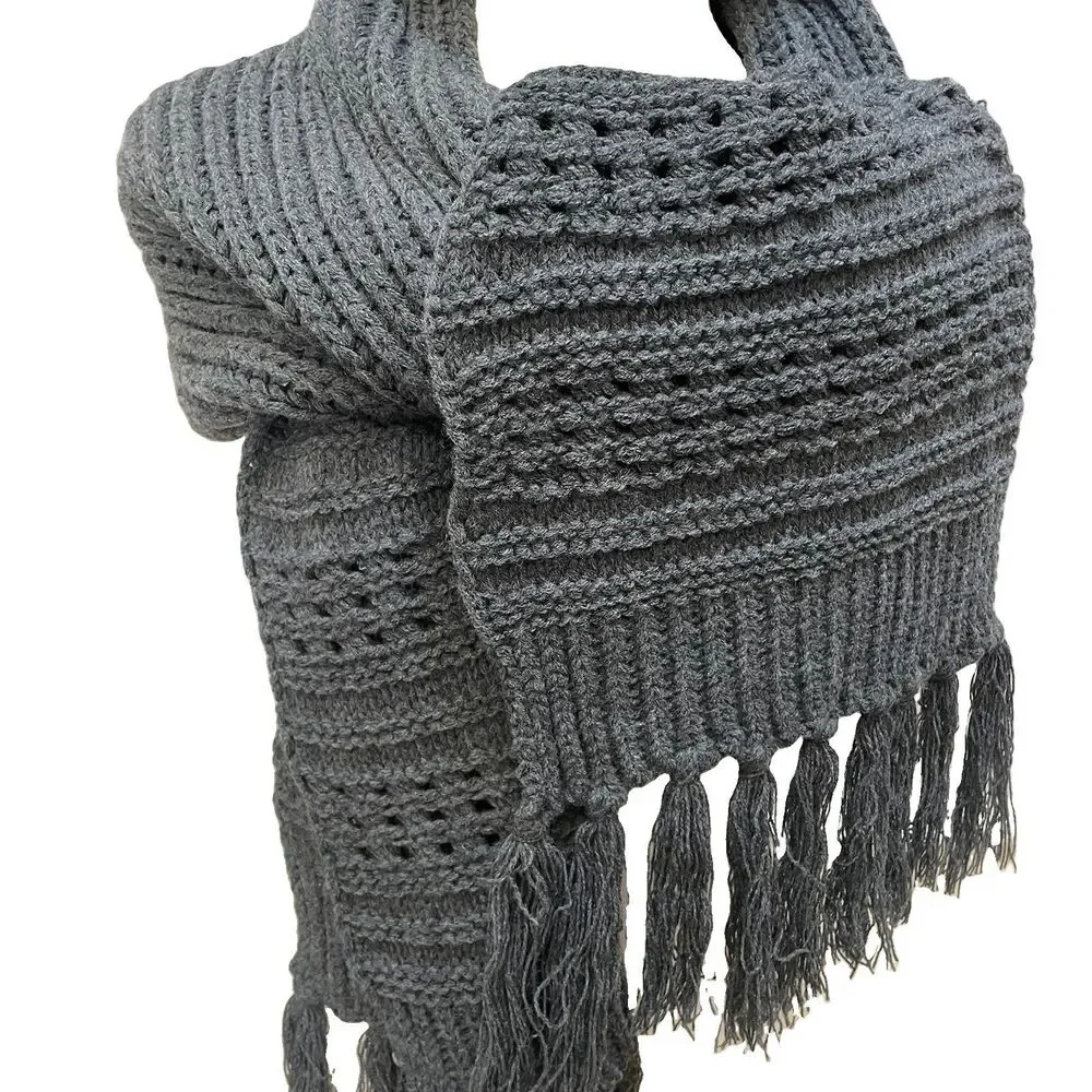 Chunky Knit Charcoal Grey Beanie & Scarf Set Fringe Cozycore Gorpcore Boho Snow